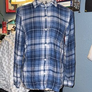 American Eagle Outfitters Navy and White Plaid Shirt